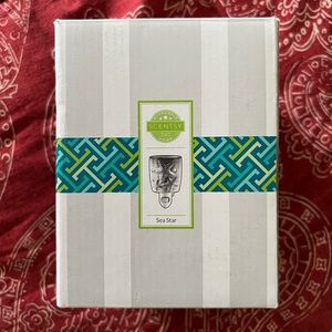 BNIB! Scentsy “Sea Star” Warmer